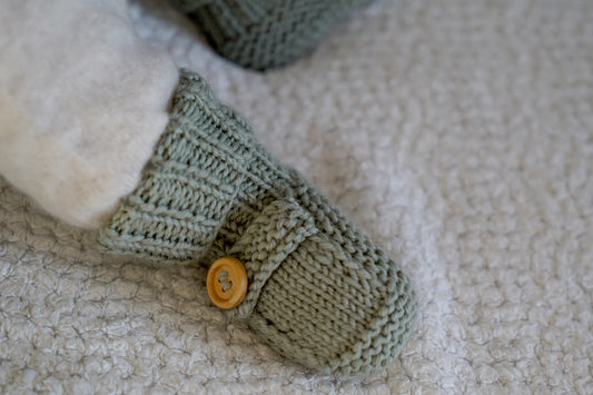 Baby Cakes - BC69 - Brayden Hat and Booties Pattern