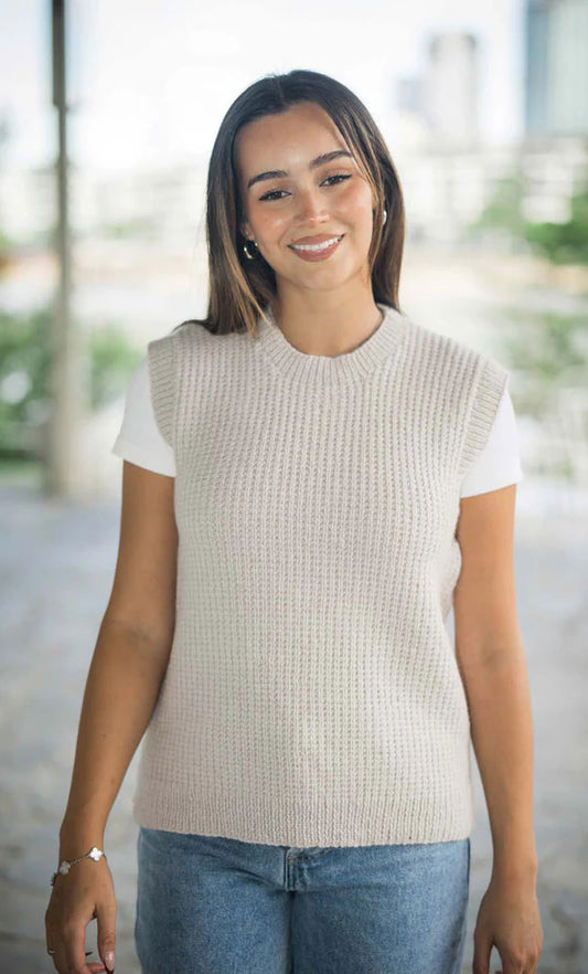 Crucci - 2306 - Broken Rib Vest Pattern