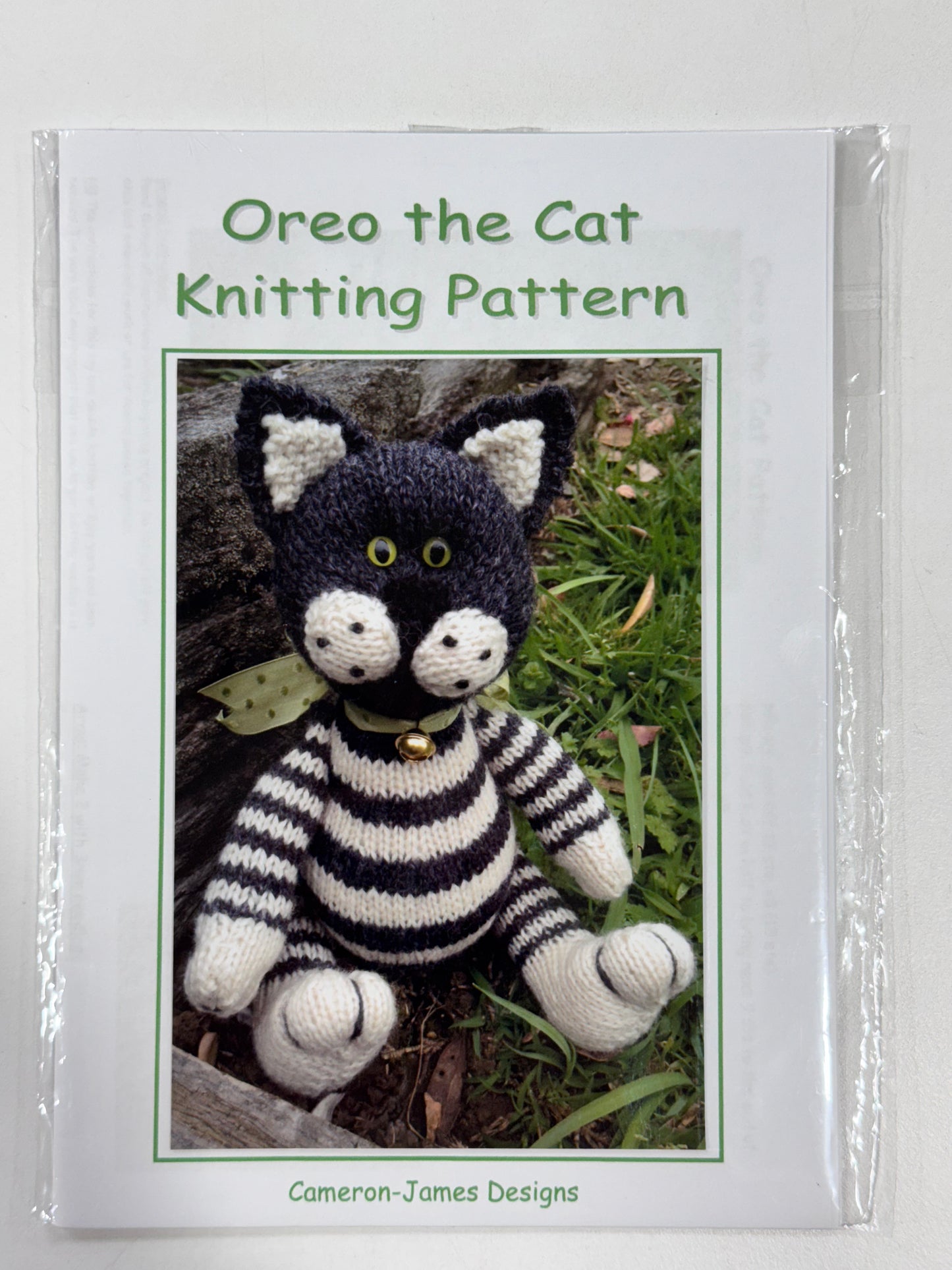 Oreo the Cat - Knitting Pattern