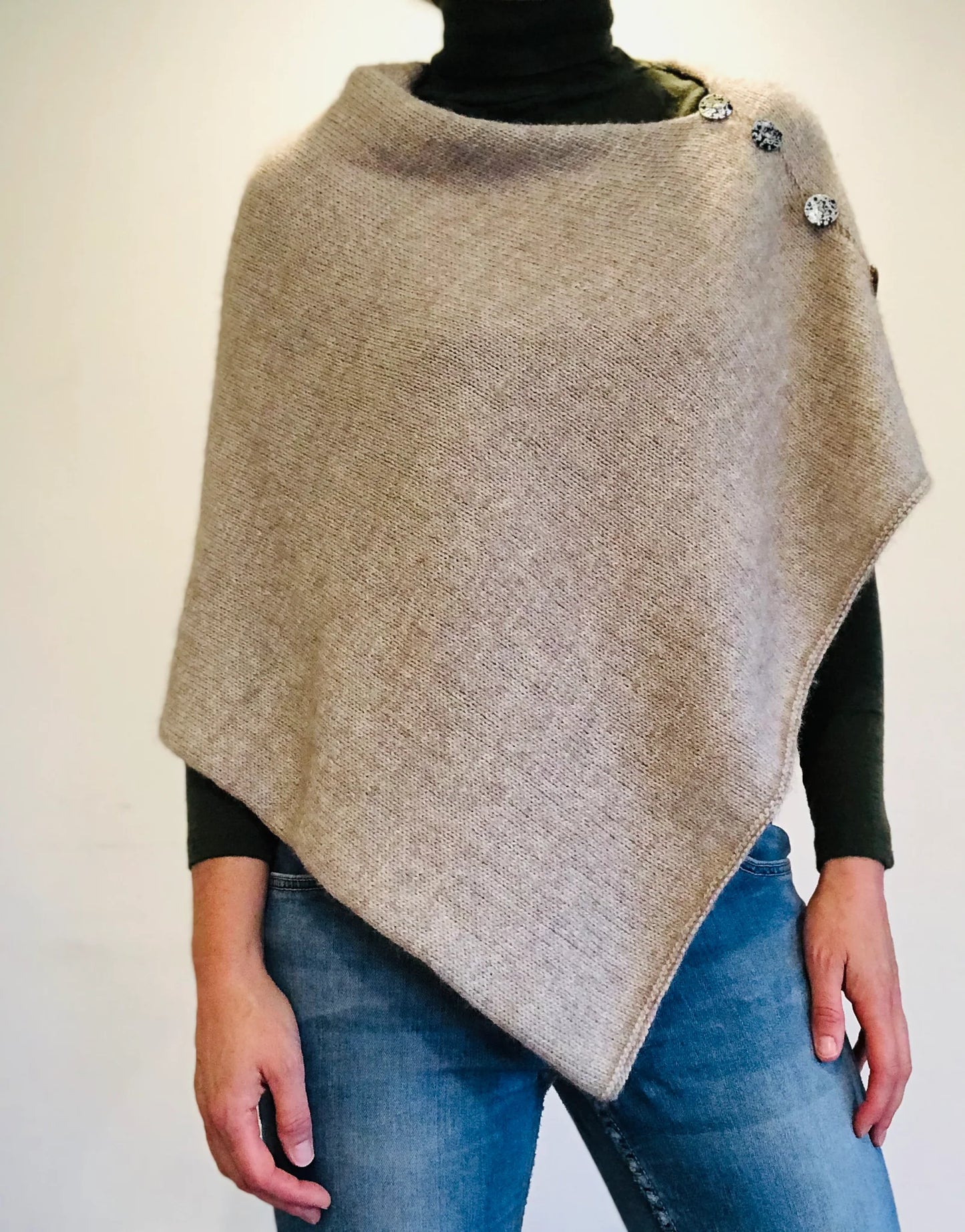 Touch Yarns - 083 - Tarras Poncho Pattern