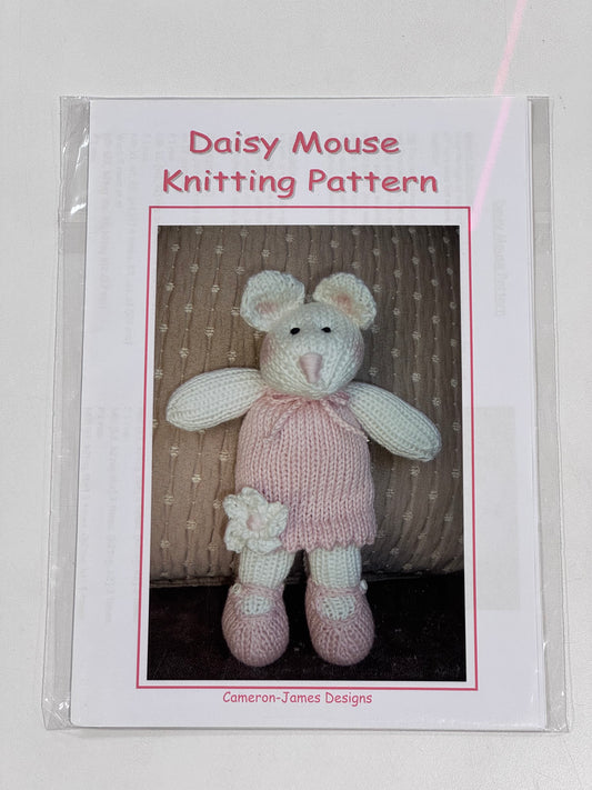 Daisy Mouse - Knitting Pattern