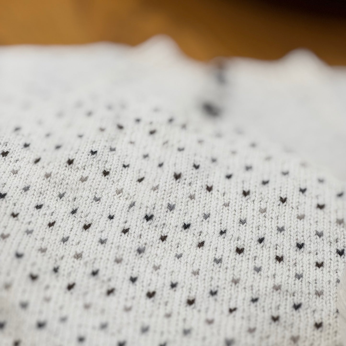Crucci - Dot Pattern Sweater Kit