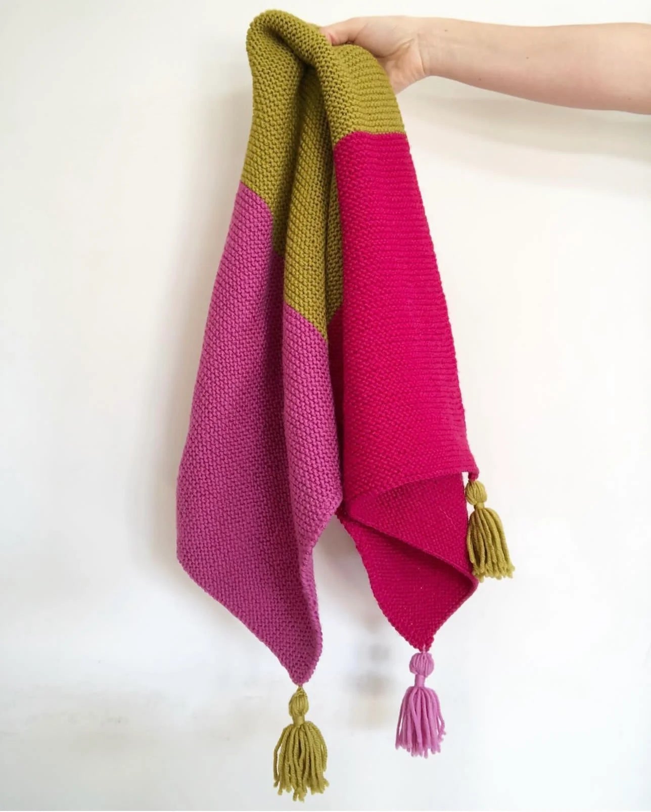 Touch Yarns - 033 - Baby Blankets Pattern