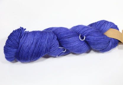 Broadway: Hand Dyed - 100% Superwash Merino